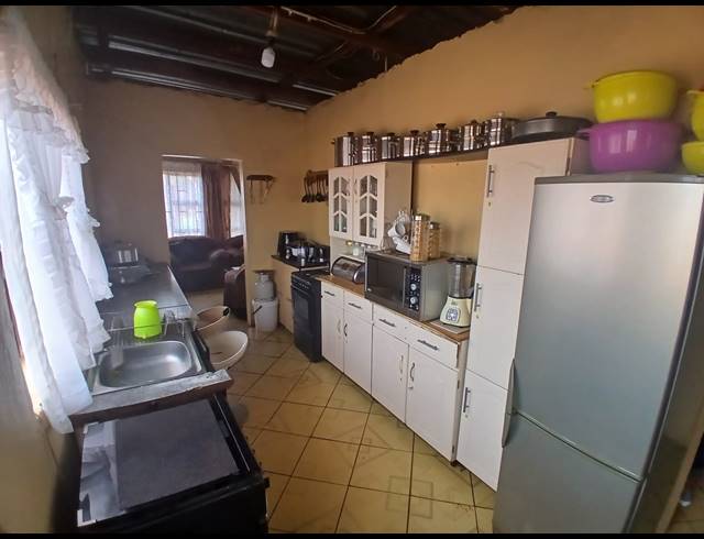 3 BEDROOM HOUSE FOR SALE IN SEBOKENG CENTRAL